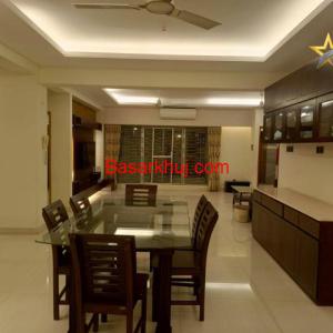 চট্টগ্রাম শহরের বিলাসবহুল নাসিরাবাদ এলাকায় ২টি লিফট সুবিধাসহ আধুনিক ফ্ল্যাট ভাড়া দেওয়া হবে