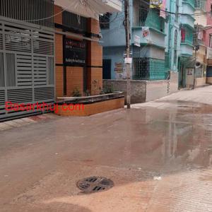 সম্পূর্ণ নতুন বিল্ডিংয়ের তিন তলায় ২টি ফ্ল্যাট ভাড়া দেয়া হবে