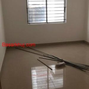 Flat available for rent