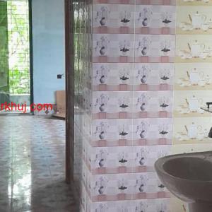 Small One bedroom flat available