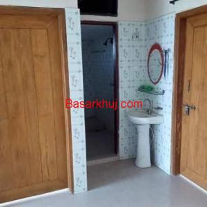 ৩ রূমের একটি ফ্ল্যাট ভাড়া হবে